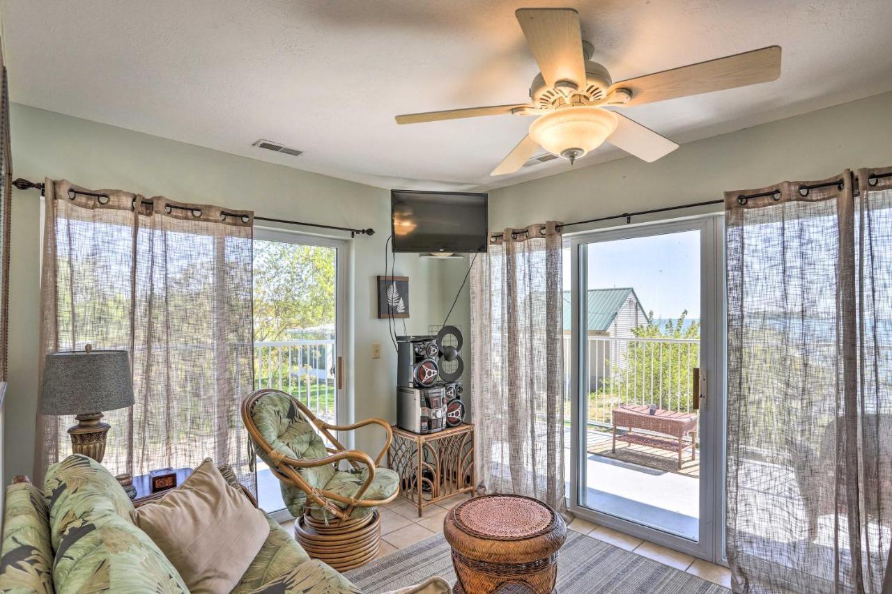 Waterfront Bass Island Retreat With Balcony And Tv Apartamento Put-in-Bay Exterior foto